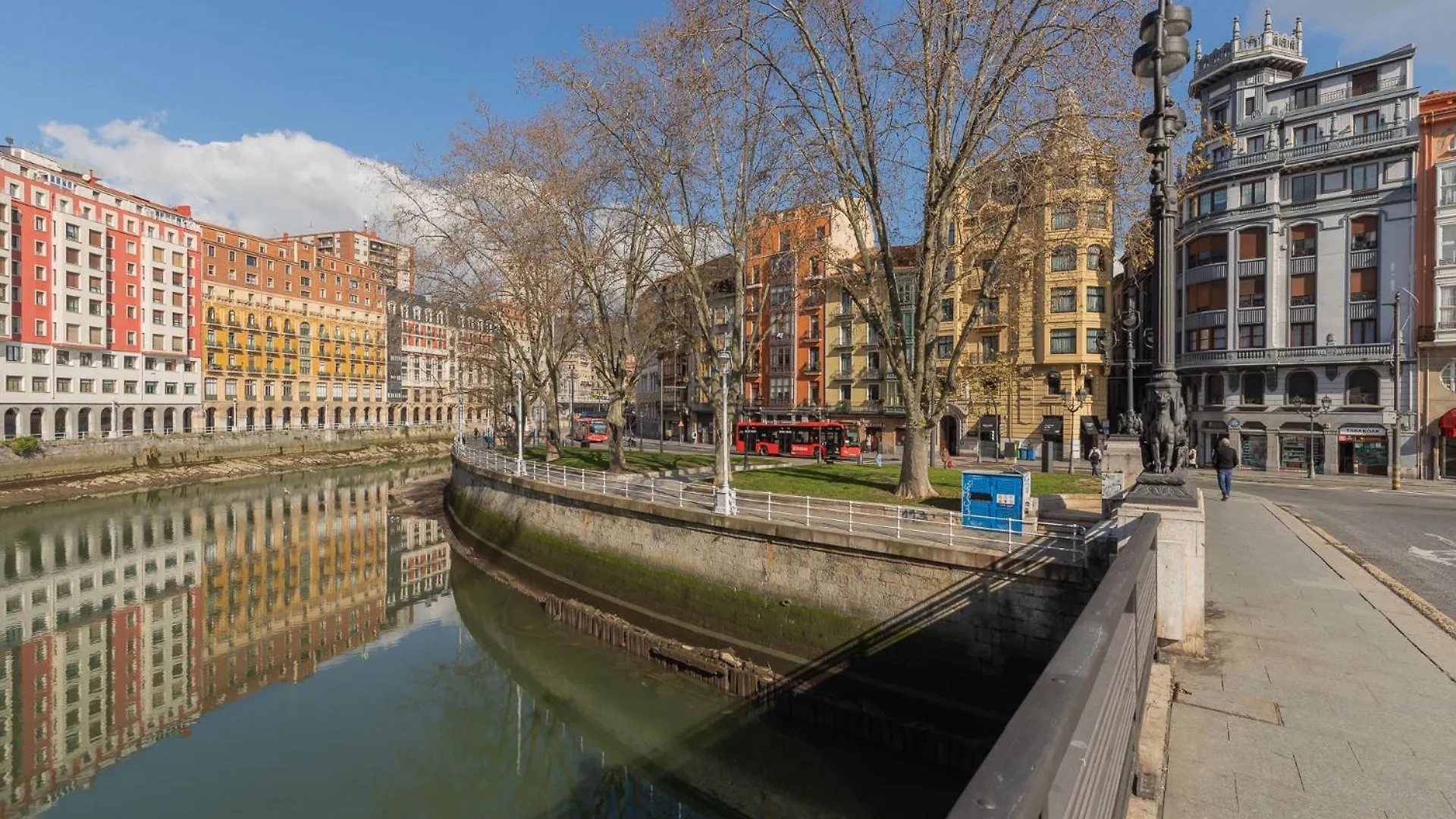 Riverside Old Town By Next Stop Bilbao 0*,  Spanje